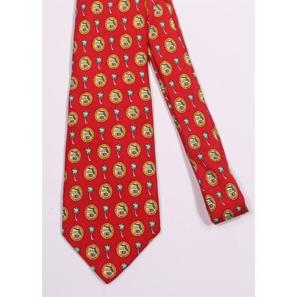 Vineyard Vines CMAA Club Managers Association of America Red Silk Necktie Tie - Picture 3 of 6